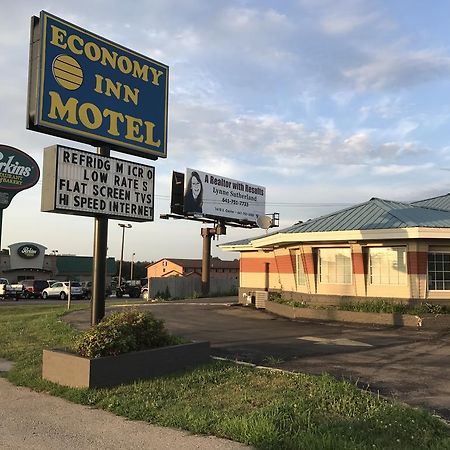 Economy Inn Marshalltown Exterior photo